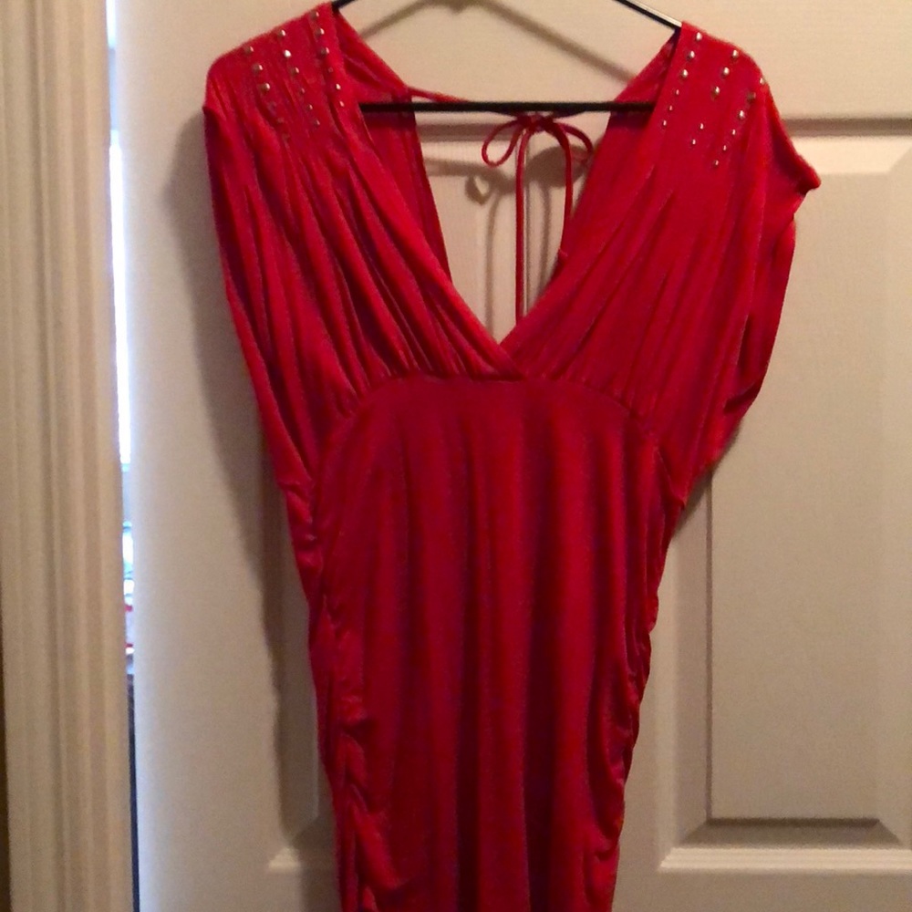 Women’s V-neck ruched on the side top